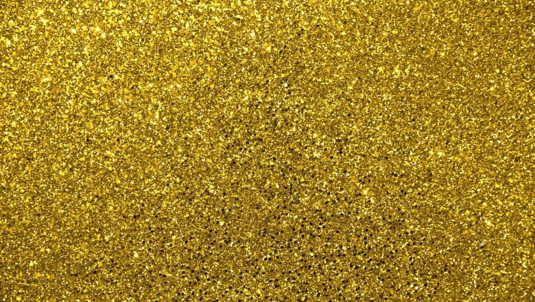 How to Remove Glitter From your Clothes
