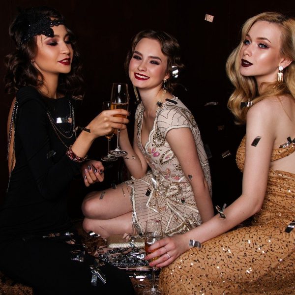 Guide to New Year’s Makeup With Glitter