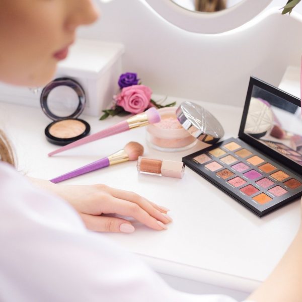 Simple Tips for Choosing the Right Eye Shadows When Buying Online