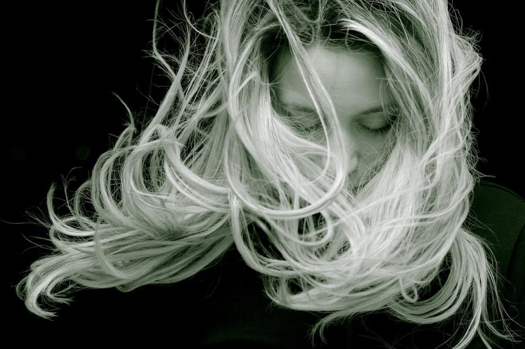 best-ways-to-get-more-volume-in-your-hair-tips-guide-glitter-glue